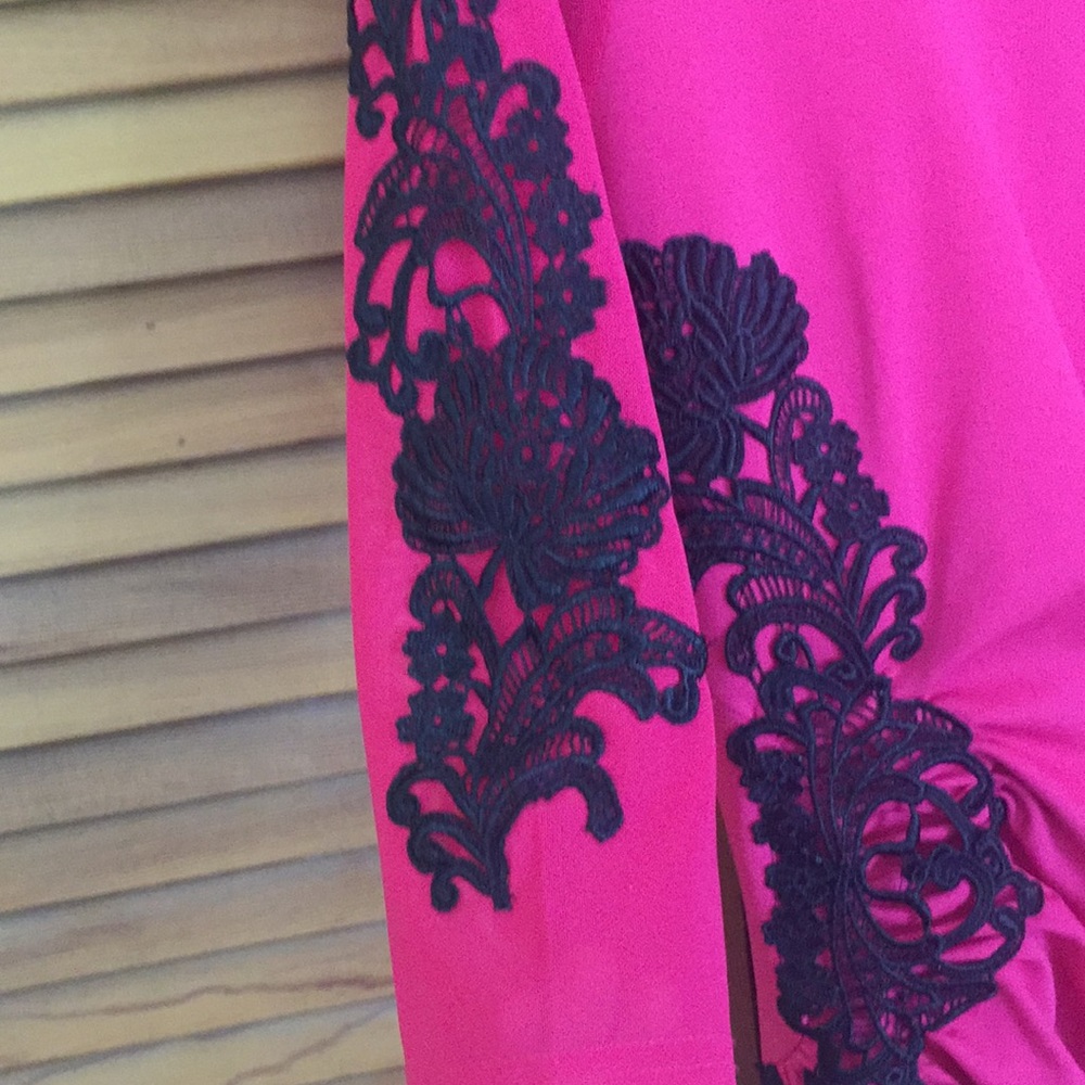 Dress - Picture 3 of 4